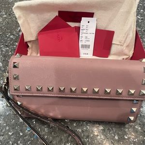 Valentino Garavani Rockstud Wristlet Wallet!